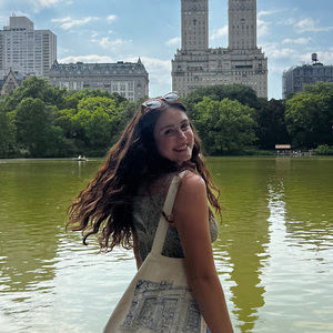 Meet your Posher, Bella